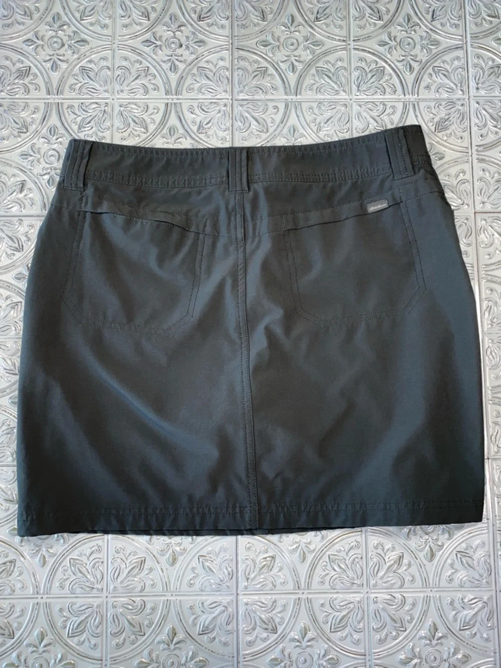 Eddie Bauer Gray Active Utility Hiking Mini Skort Size 6 Pockets